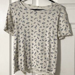 Medium Floral Hollister Baby Tee